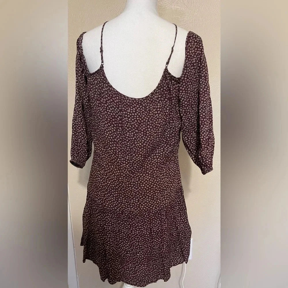 Paige Carmine off the shoulder dress Medium - Picture 2 of 5